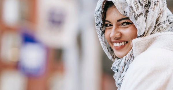 Pahami 3 Kriteria Supplier Hijab Printing untuk Bisnis Fashion